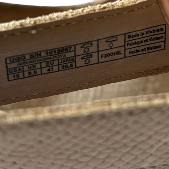 UGG Yasmin Horchata Snake Embossed Leather Tie/Tassel Wedges/Sandals-Women’s 10 - Picture 13 of 13